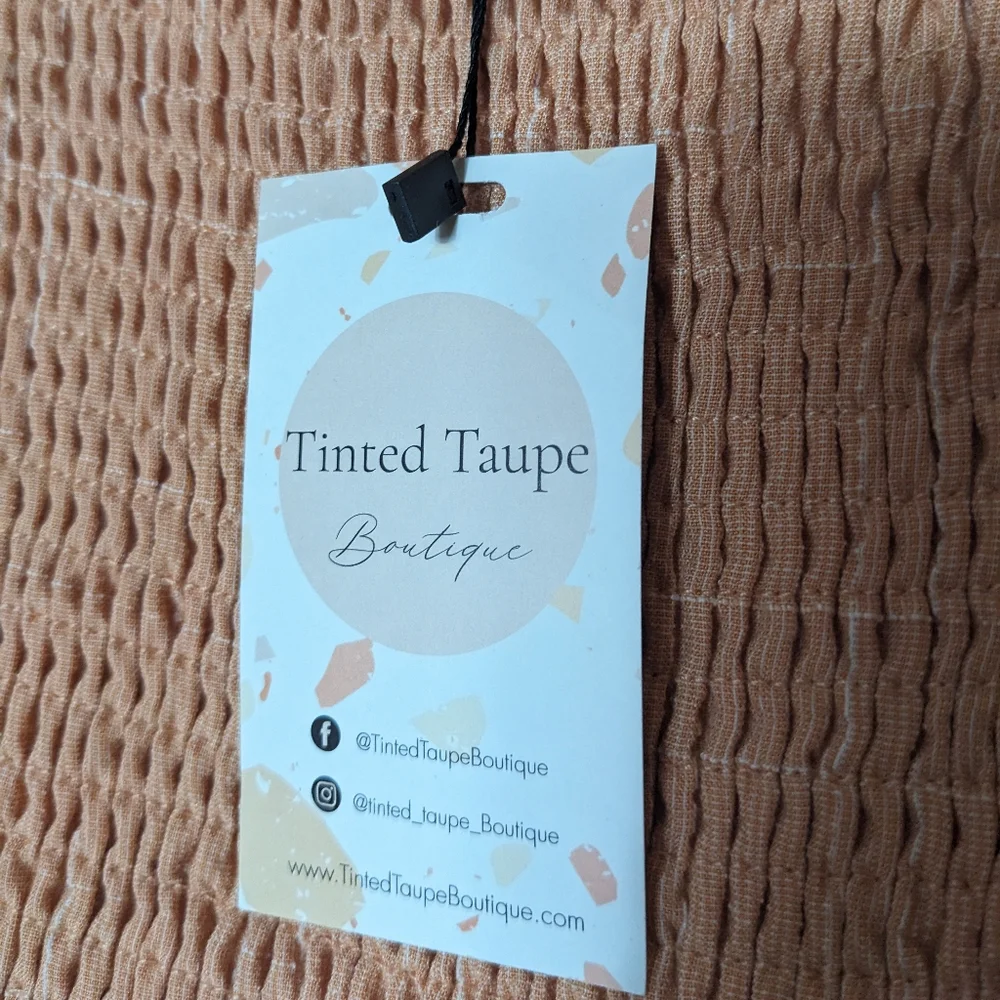 Paper Crane peplum Smocked Top size small - Picture 3 of 6